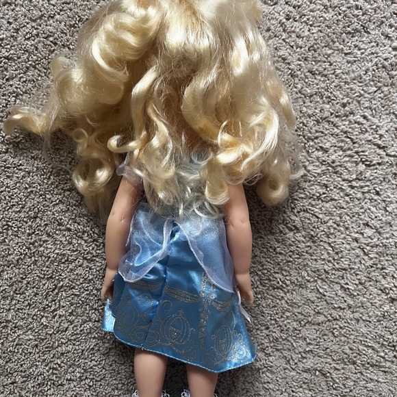 Cinderella Disney Animators Collector Doll - Picture 3 of 3